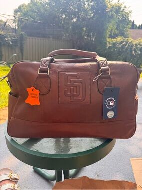 MLB Genuine Leather Brown Men’s Duffel Bag - SD Embossed  NWT! No lowball offers